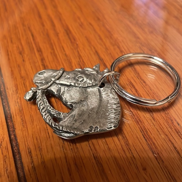 Vintage Pewter Horse Head Keychain - Picture 2 of 5